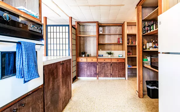 Hilo, HI 96720,844 HOALAUNA WAY