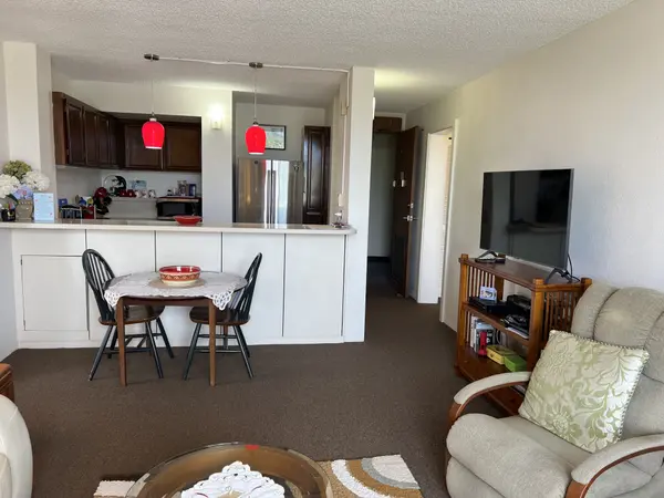 Hilo, HI 96720,101 HILO LAGOON CENTRE #401