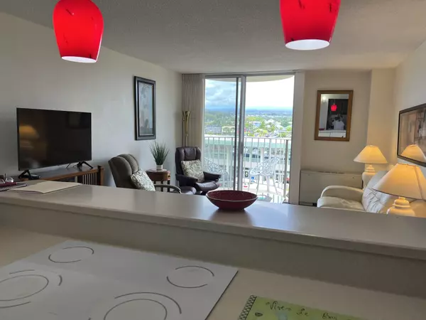 Hilo, HI 96720,101 HILO LAGOON CENTRE #401