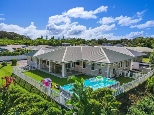 Hilo, HI 96720,99 KAMALII ST