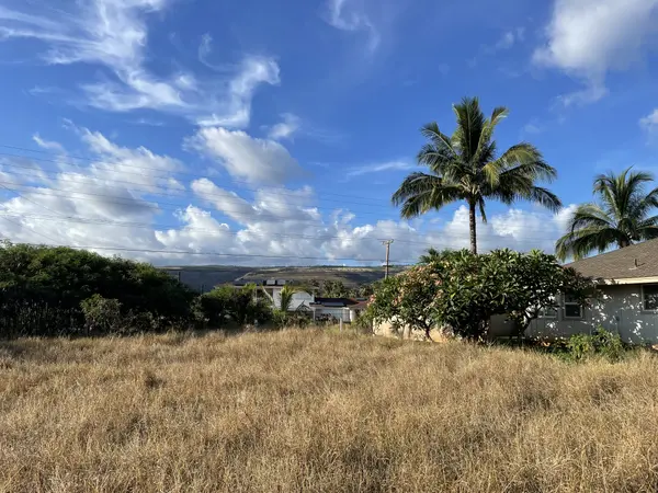 MAMO RD #1, Kekaha, HI 96752