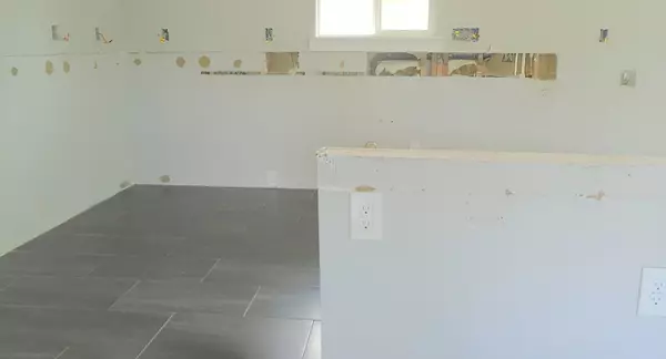 Keaau, HI 96749,15-1990 28TH AVE