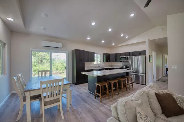 Keaau, HI 96749,15-1953 15TH AVE