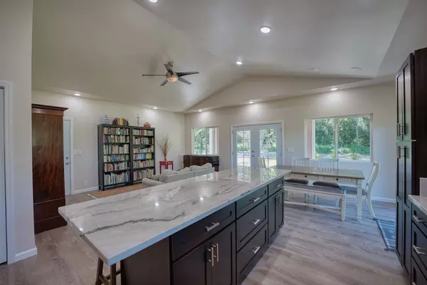 Keaau, HI 96749,15-1953 15TH AVE