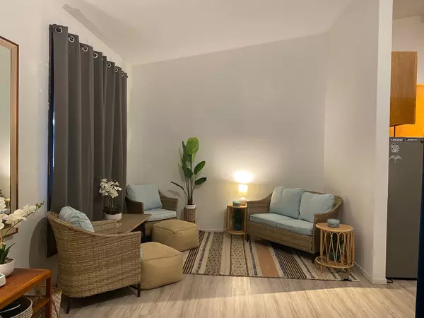 64-1061 MAMALAHOA HIGHWAY #207,  Kamuela,  HI 96743