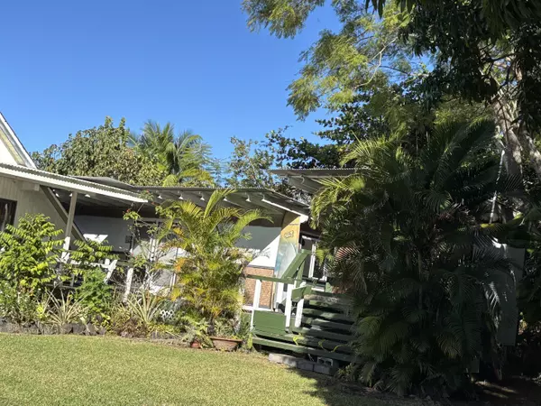 Captain Cook, HI 96704,84-5220 PAINTED CHURCH RD