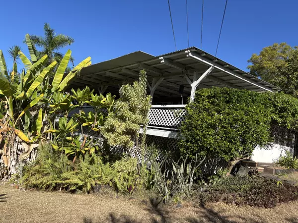 Captain Cook, HI 96704,84-5220 PAINTED CHURCH RD