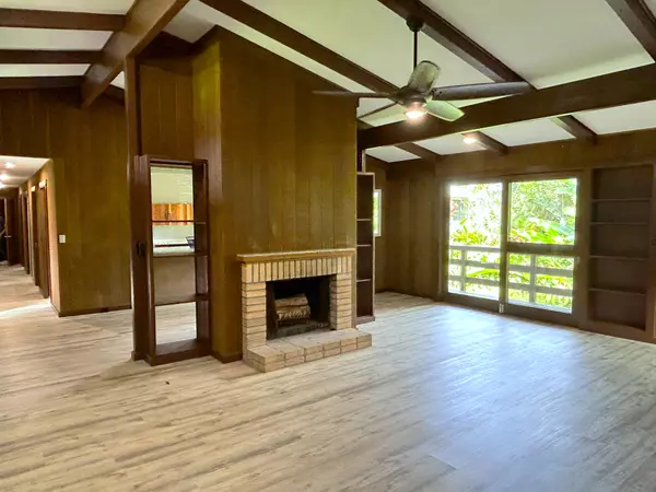 Hilo, HI 96720,1408 WAIANUENUE AVE