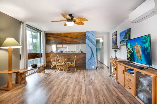 Kailua-kona, HI 96740,75-5669 KUAKINI HIGHWAY #4101