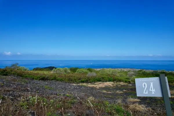 Kealakekua, HI 96750,81-6691 PAKAUKANI PL