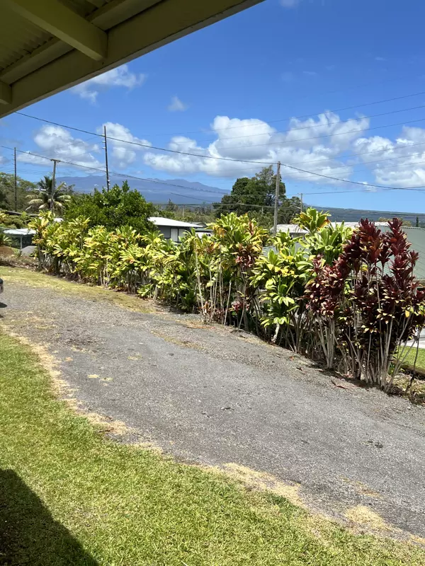 Hilo, HI 96720,1249 W KAWAILANI ST