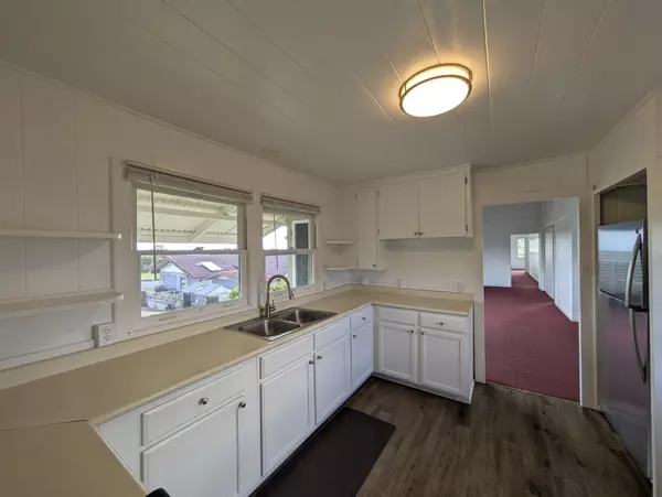 Hilo, HI 96720,1249 W KAWAILANI ST