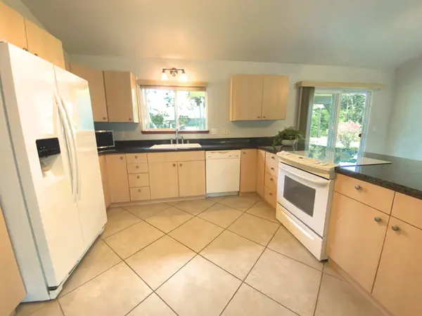 Keaau, HI 96749,15-1676 6TH AVE