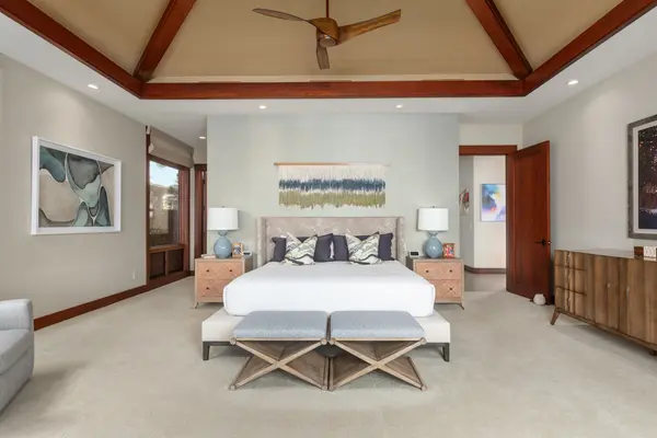 72-1033 KEKAHAWAIOLE DR, Kailua-kona, HI 96740