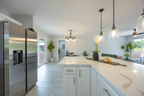 Keaau, HI 96749,15-1791 4TH AVE