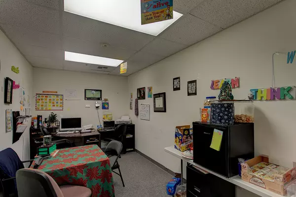 Hilo, HI 96720,891 ULULANI ST