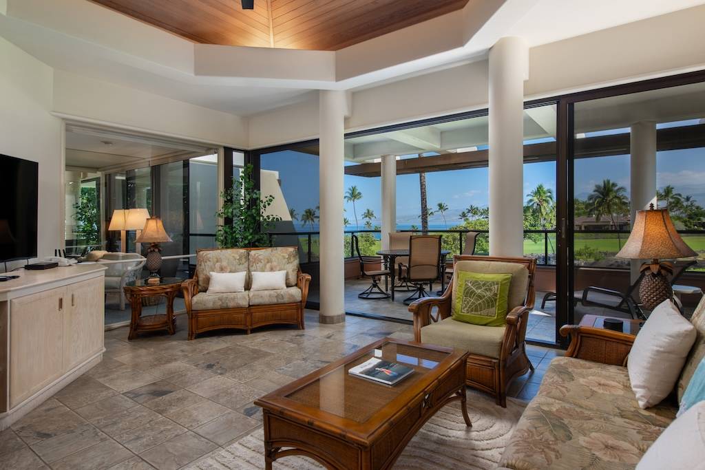 Kamuela, HI 96743,68-1050 MAUNA LANI POINT DR #B 201