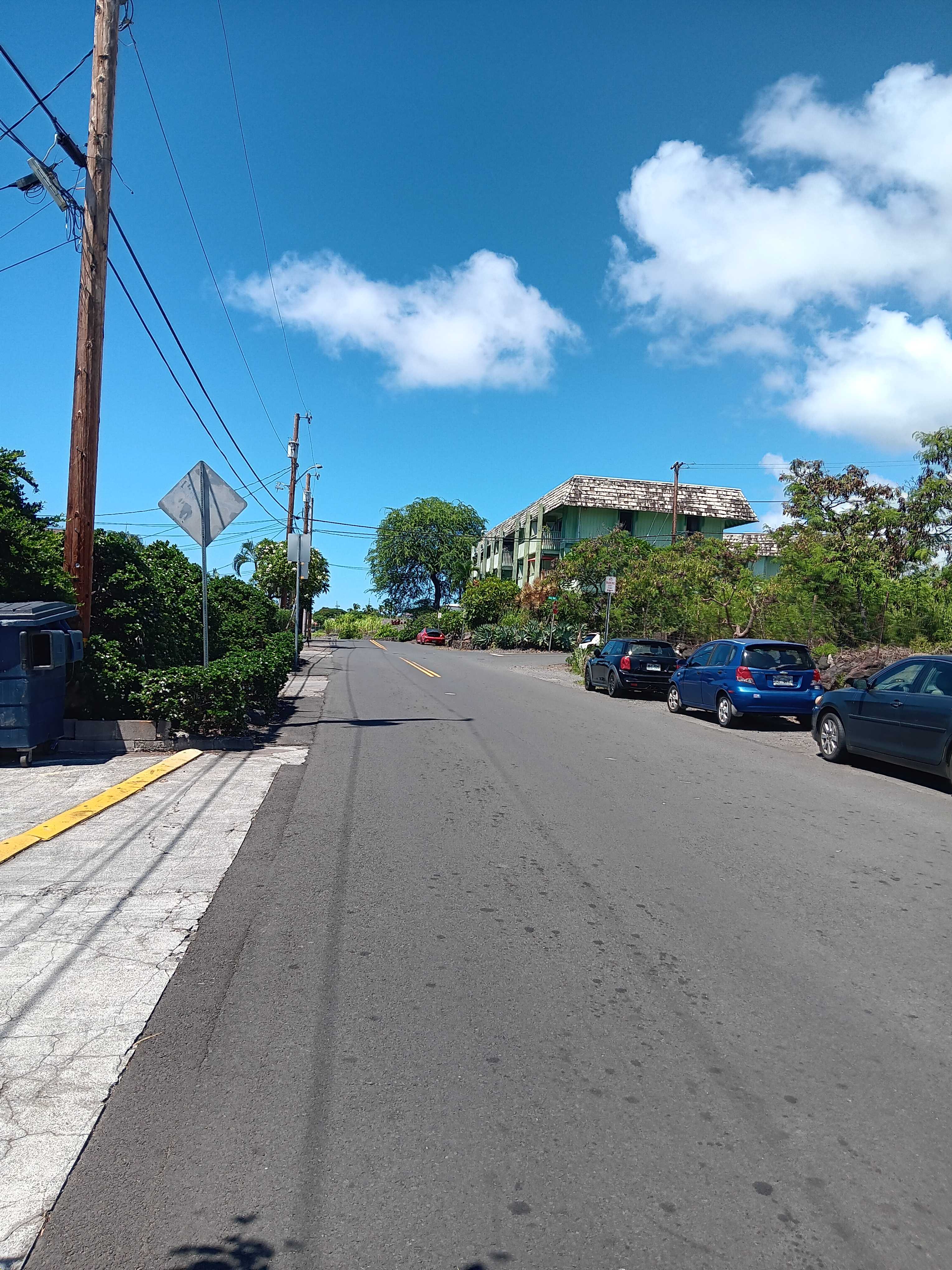 Kailua-kona, HI 96740,75-5724 ALAHOU ST #202A
