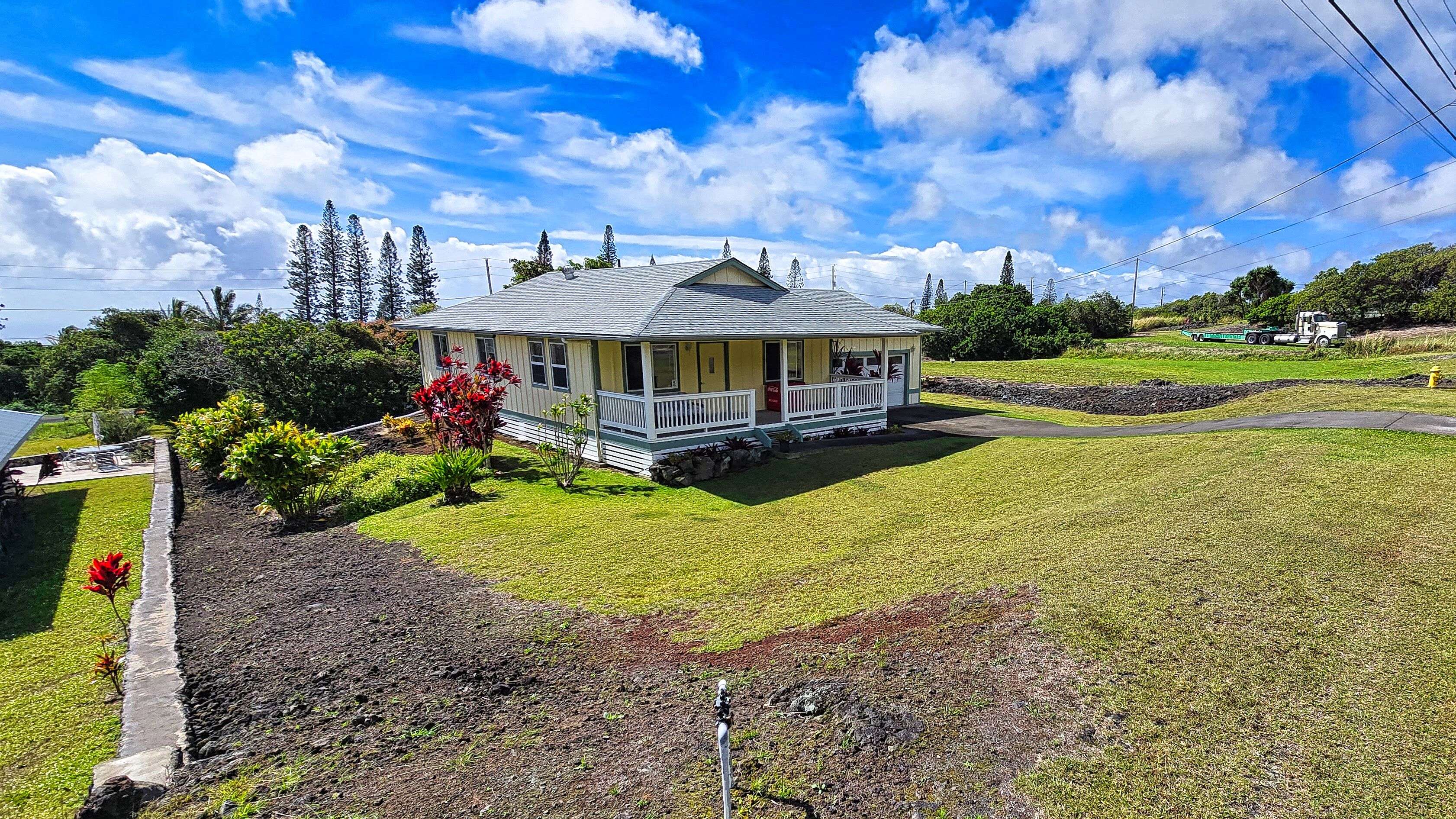 Naalehu, HI 96772,94-6663 KAMAOA RD