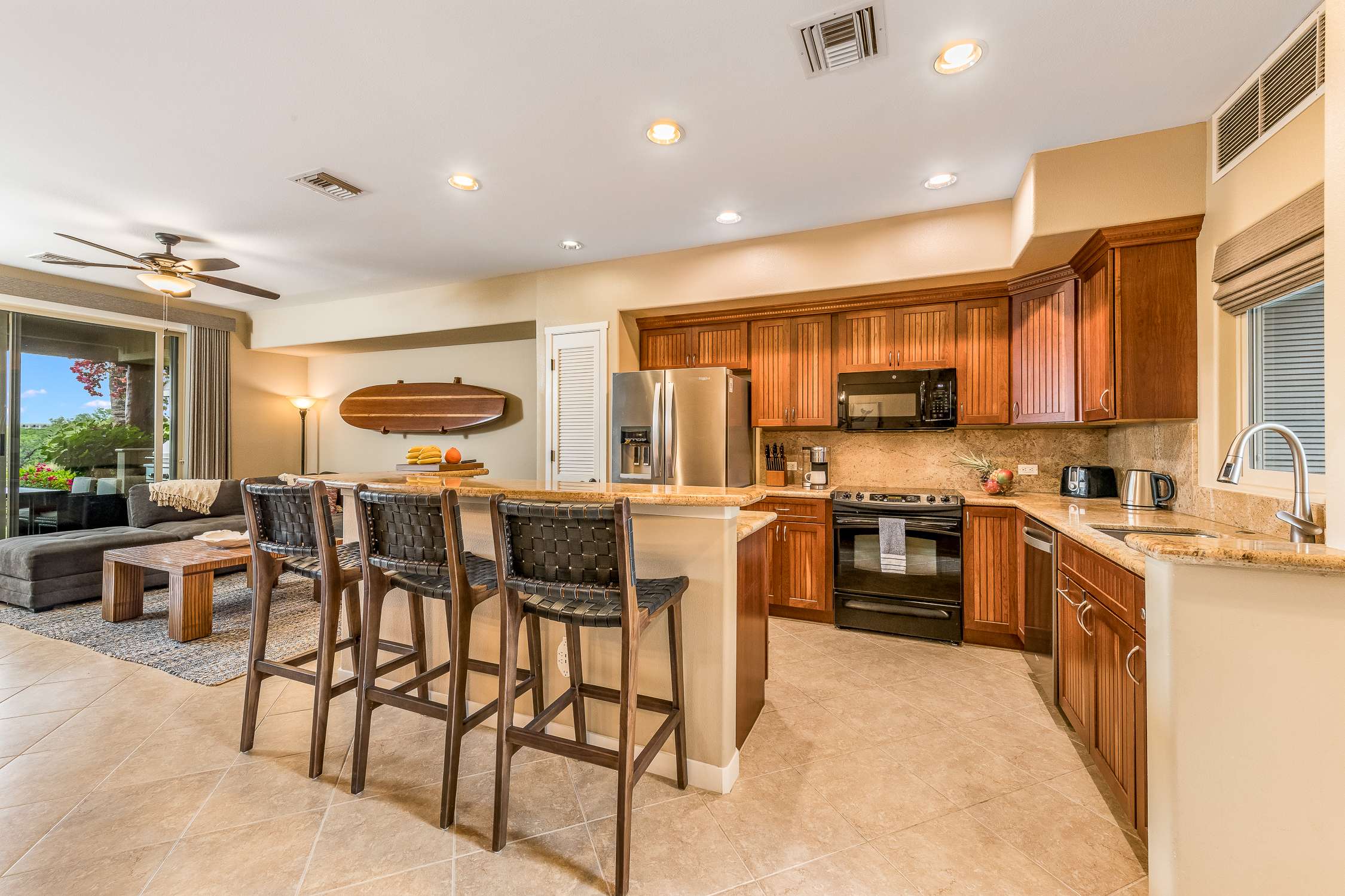 68-1376 PAUOA RD #E1, Kamuela, HI 96743