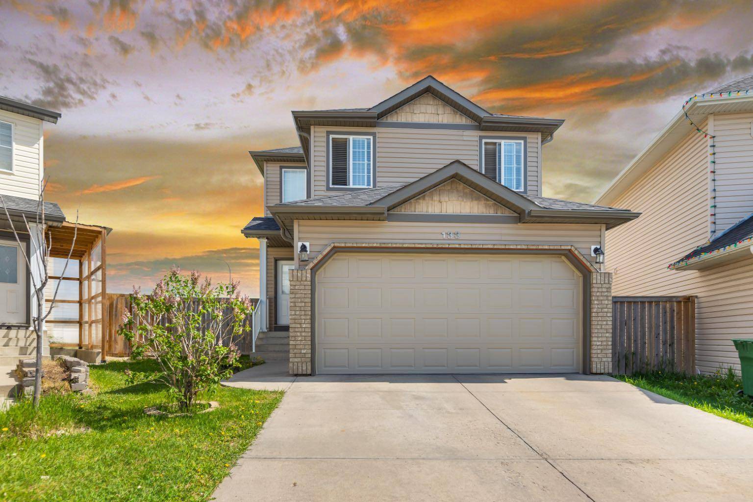 133 Saddlefield PL NE, Calgary, AB T3J 4Z3