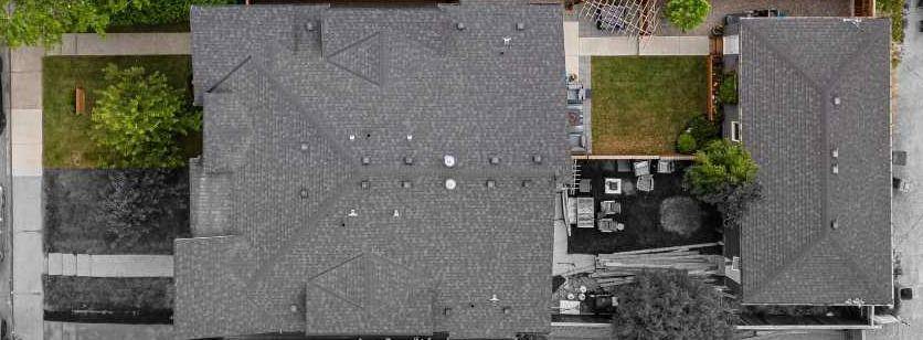 Calgary, AB T3E 2Z7,2637 36 ST SW