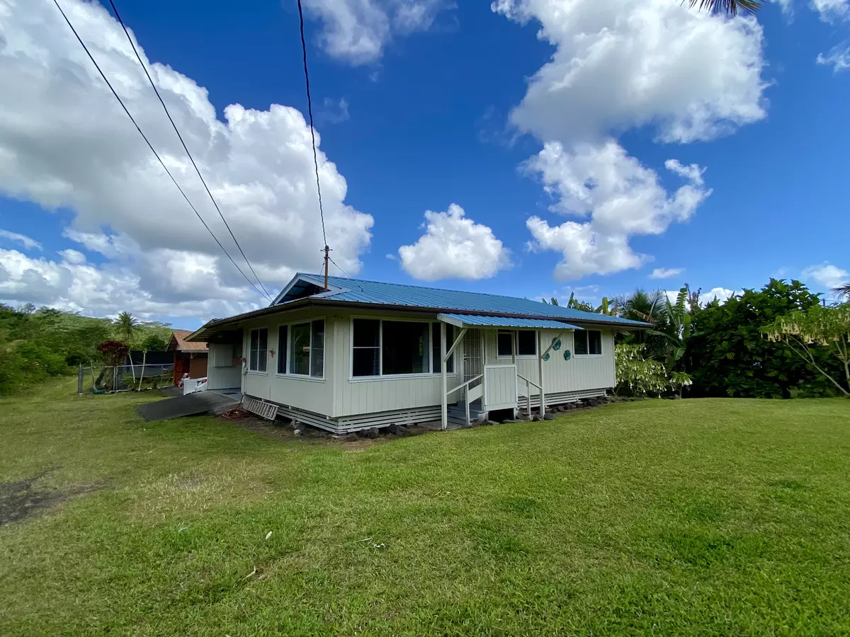 Keaau, HI 96749,16-252 POHAKU DR