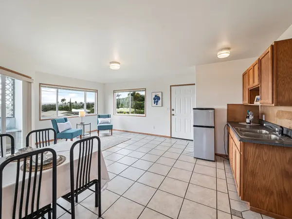 Hilo, HI 96720,27 LILINOE ST