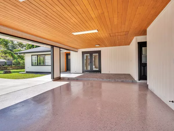 Hilo, HI 96720,1261-B HAIHAI ST