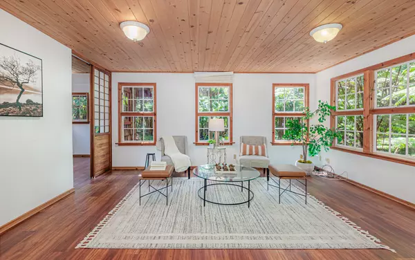 Volcano, HI 96785,19-4202 KE KOA NUI ST