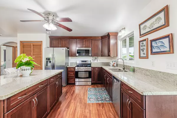 Hilo, HI 96720,166 CHONG ST