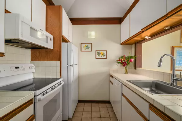 Koloa, HI 96756,2253 POIPU RD #67