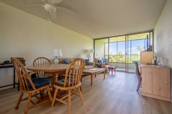 Hilo, HI 96720,1875 KALANIANAOLE AVE #409