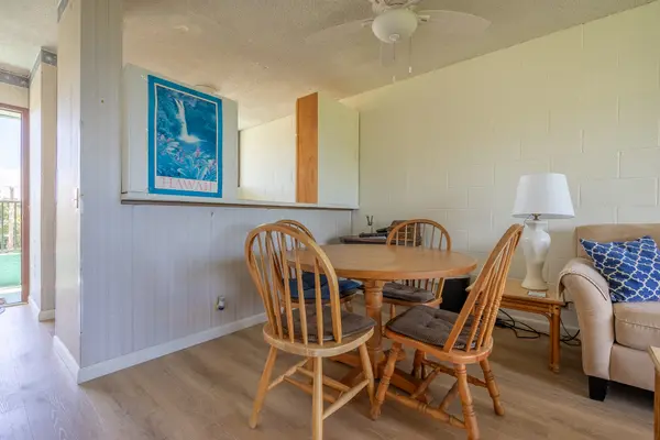 Hilo, HI 96720,1875 KALANIANAOLE AVE #409