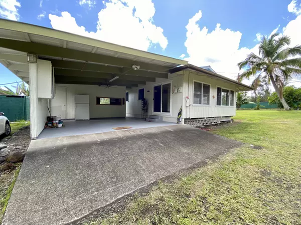 Keaau, HI 96749,16-252 POHAKU DR