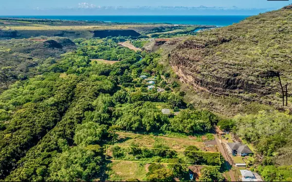 MENEHUNE RD,  Waimea,  HI 96796