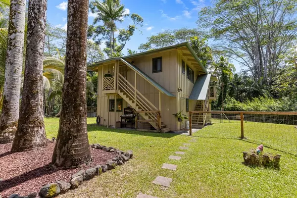 Keaau, HI 96749,15-2076 12TH AVE