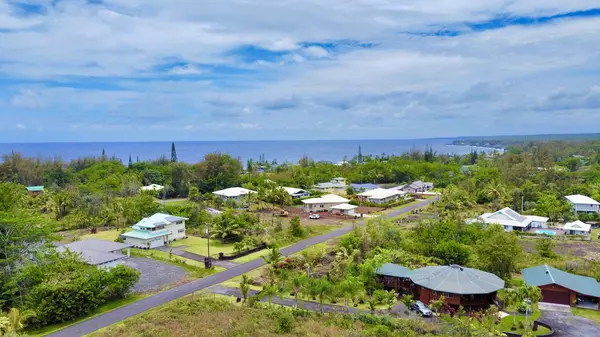 Keaau, HI 96749,15-1634 LOKE RD