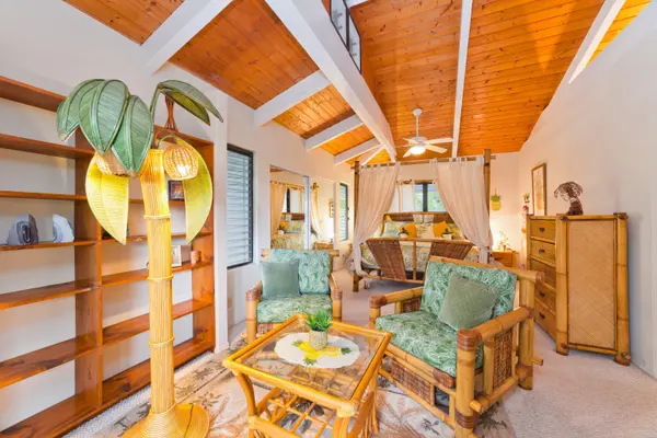 82-6011 LOWER NAPOOPOO RD, Captain Cook, HI 96704