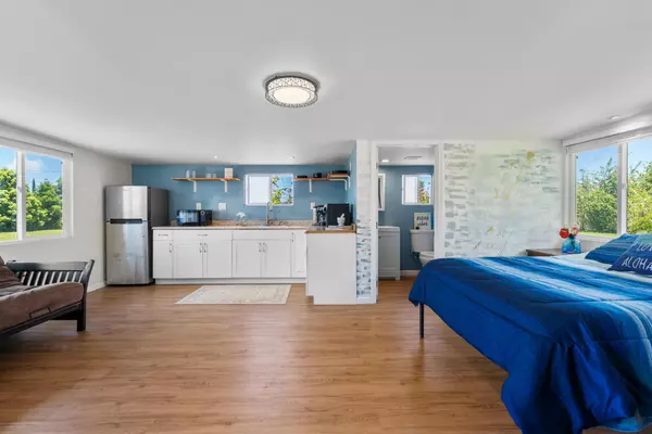 Keaau, HI 96749,15-2076 32ND AVE