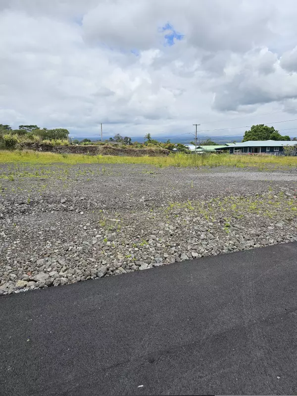KUAAINA PL, Hilo, HI 96720