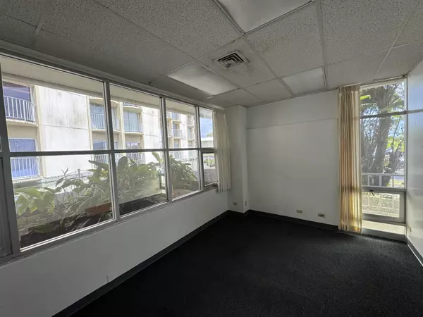 Hilo, HI 96720,101 AUPUNI ST