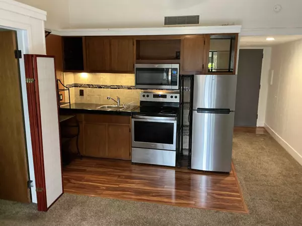 Hilo, HI 96720,400 HUALANI ST #1301