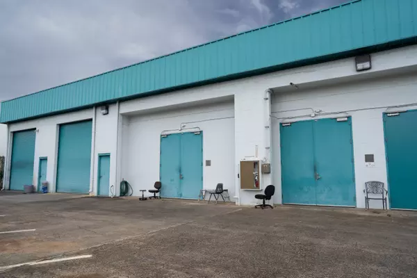 Lihue, HI 96766,3048 AUKELE ST