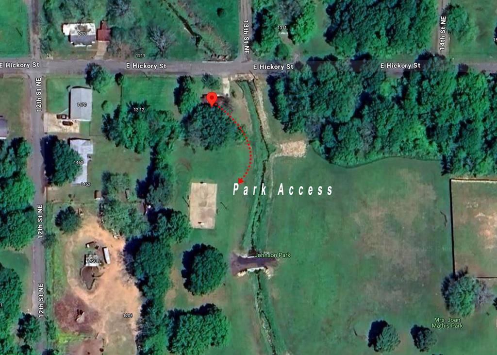 Paris, TX 75460,1240 E Hickory Street