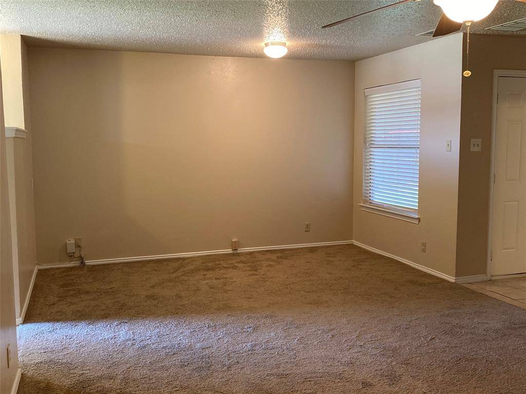 Denton, TX 76207,617 Gardenview Circle