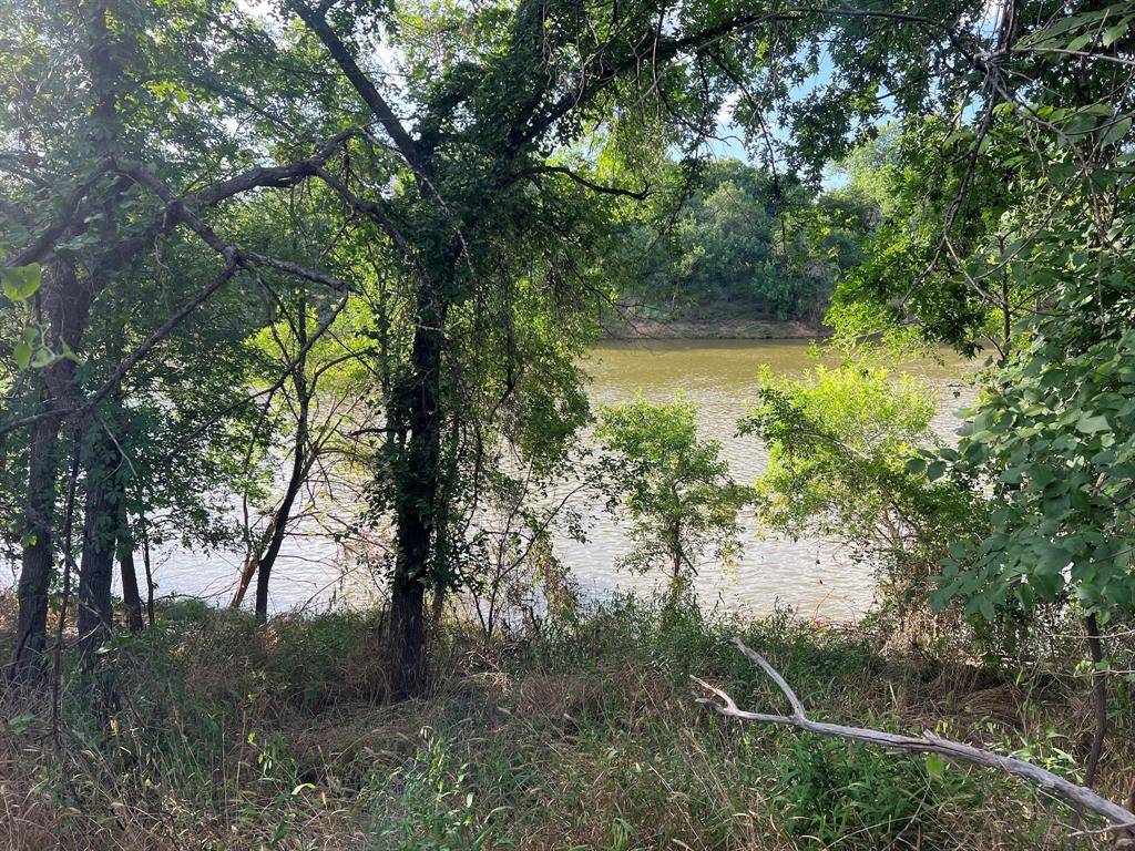 Lipan, TX 76462,701 Big Valley Circle