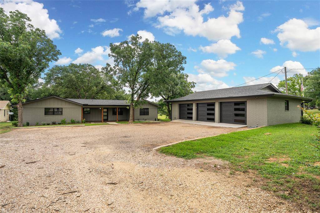 Clifton, TX 76634,499 County Road 1812