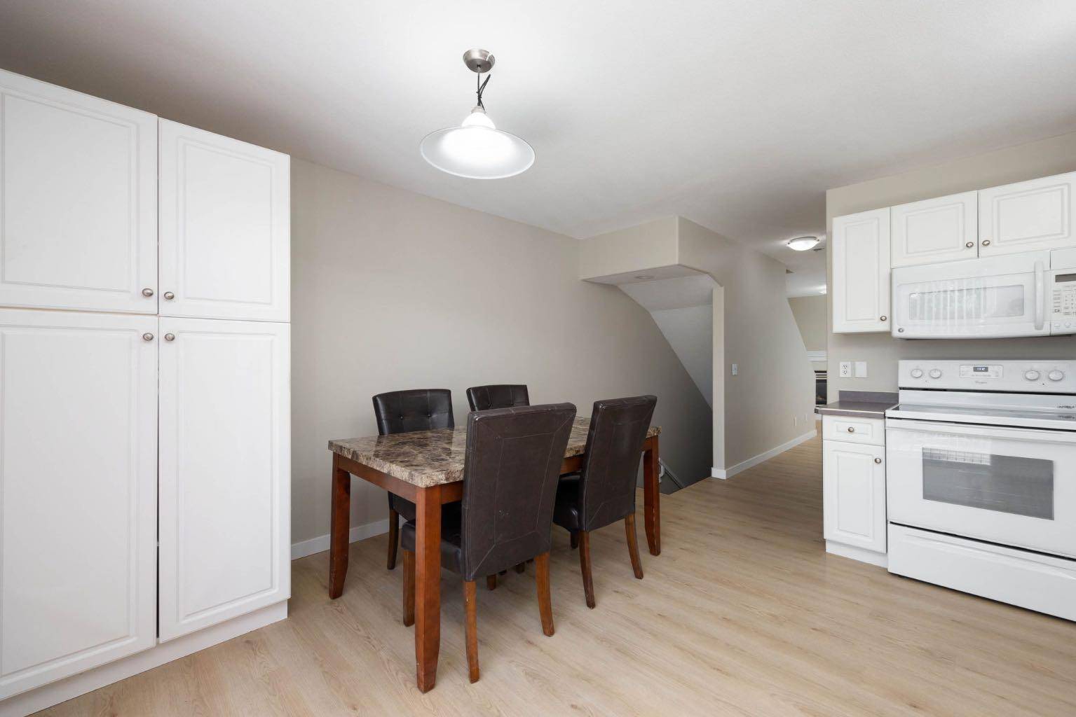 Fort Mcmurray, AB T9H 5N9,123 Arabian DR #103