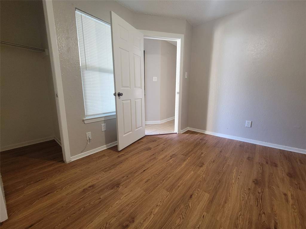 Dallas, TX 75217,10352 Cymbal Drive
